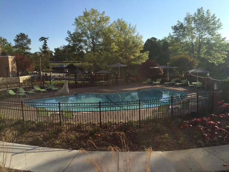 Holiday Inn Greensboro Coliseum, An Ihg Hotel Exterior photo